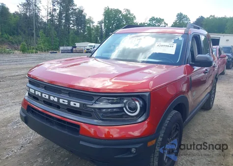 2022 Ford Bronco Sport Big Bend z USA, uszkodzony, nr VIN 3FMCR9B62NRE02789